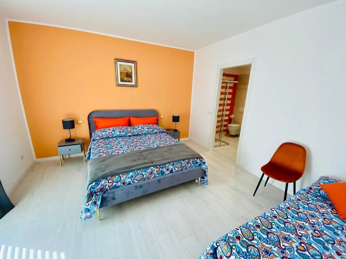 Hotel I Broletti Del Garda Pacengo Di Lazise 0*,  Włochy