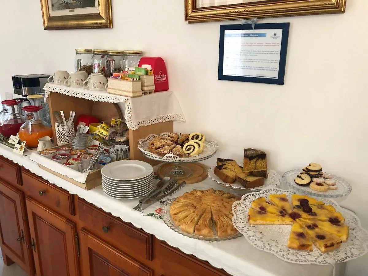 I Broletti Del Garda Hotel Pacengo Di Lazise Guest house